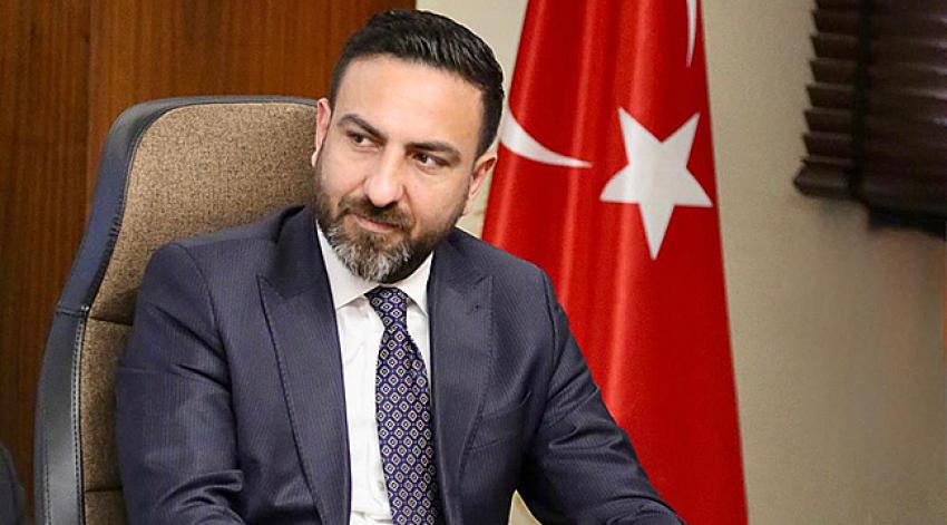 AK Parti Seyhan İlçe Başkanı Gökçedağ görevinden istifa etti