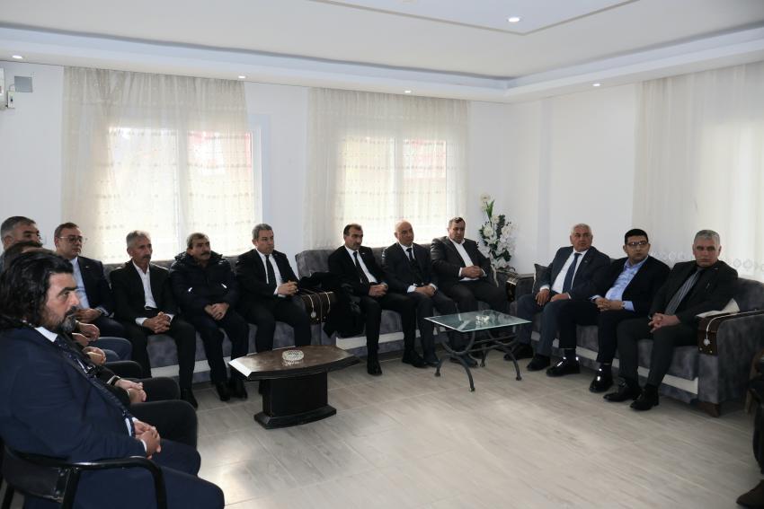 “MHP umuttur MHP çaredir”