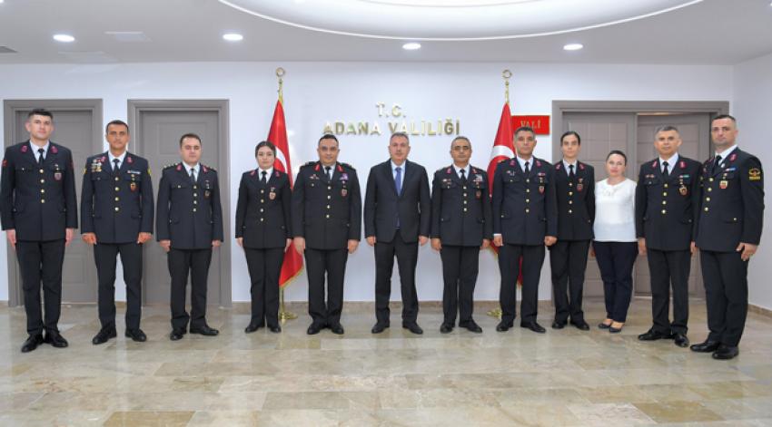 Jandarmalar Vali Elban'ı ziyaret etti
