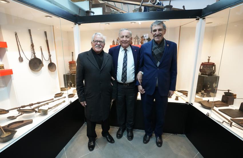 Seyhan’da ‘Kahve Evi’ açıldı