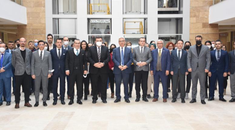 Adliyede kan bağışı 