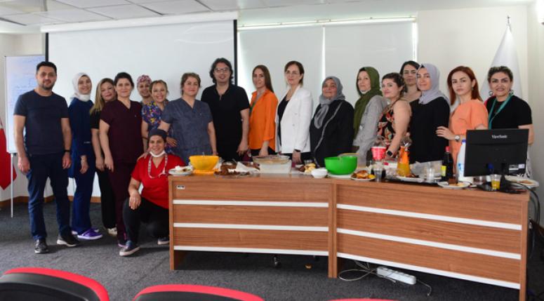 ‘Hemşireler sağlığın en temel unsurlarındandır’