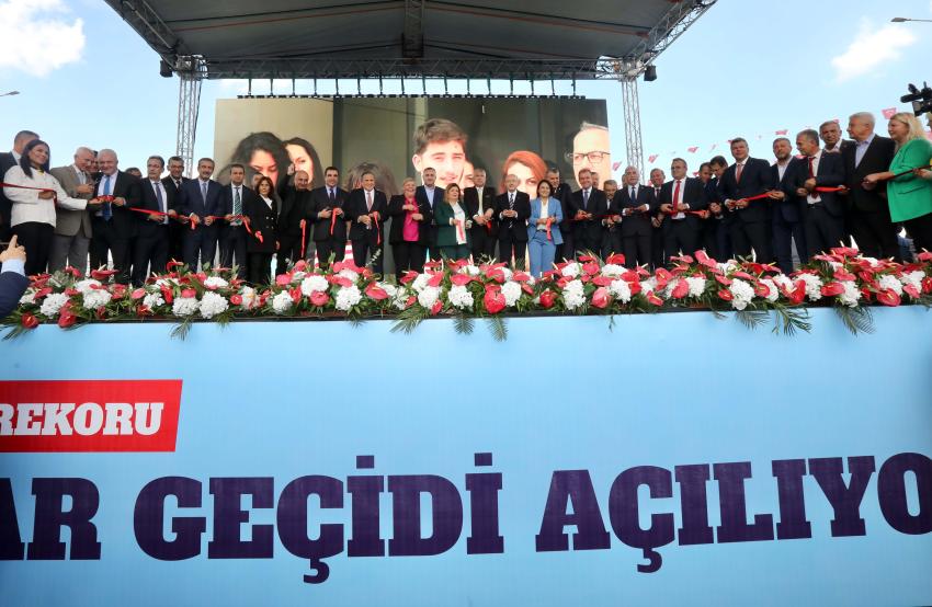 Büyükşehir’den Adana’ya hizmet yağmuru