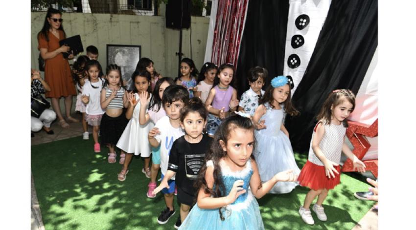 Yurt Kreşinde mezuniyet sevinci