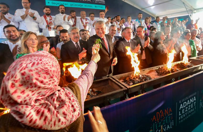 Adana Lezzet Festivali’ni yaklaşık 650 bin kişi ziyaret etti