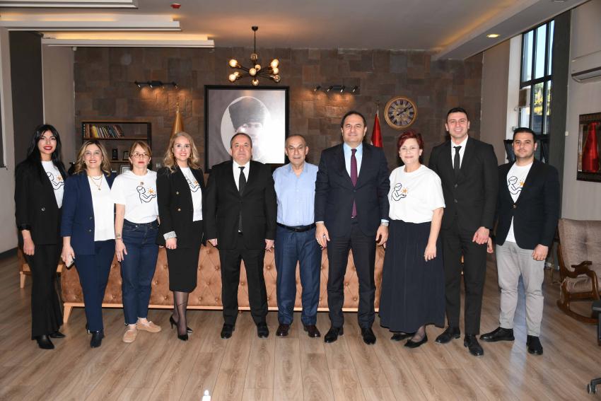 Lider Koleji öğrencileri çocukların dileklerini gerçekleştiriyor