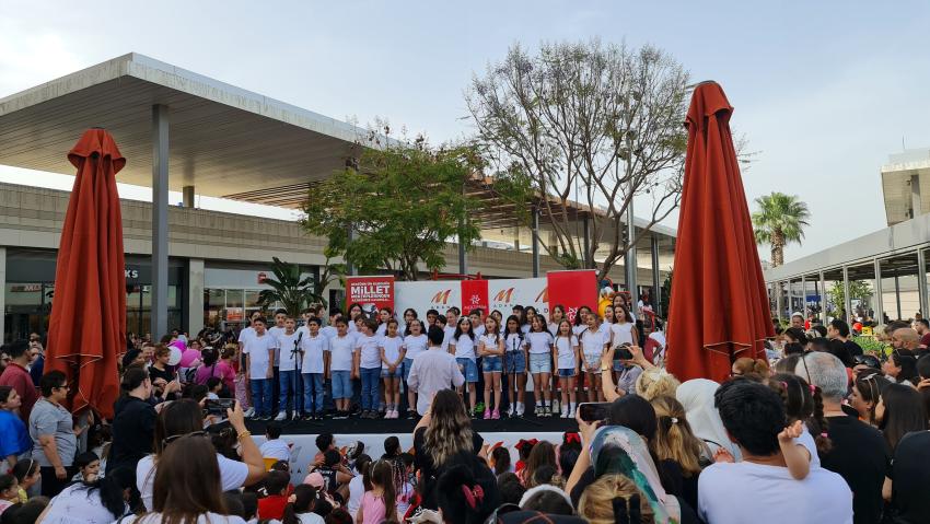 M1 Adana'da 23 Nisan coşkusu