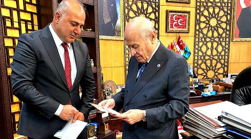 Bahçeli’yi kongreye davet etti