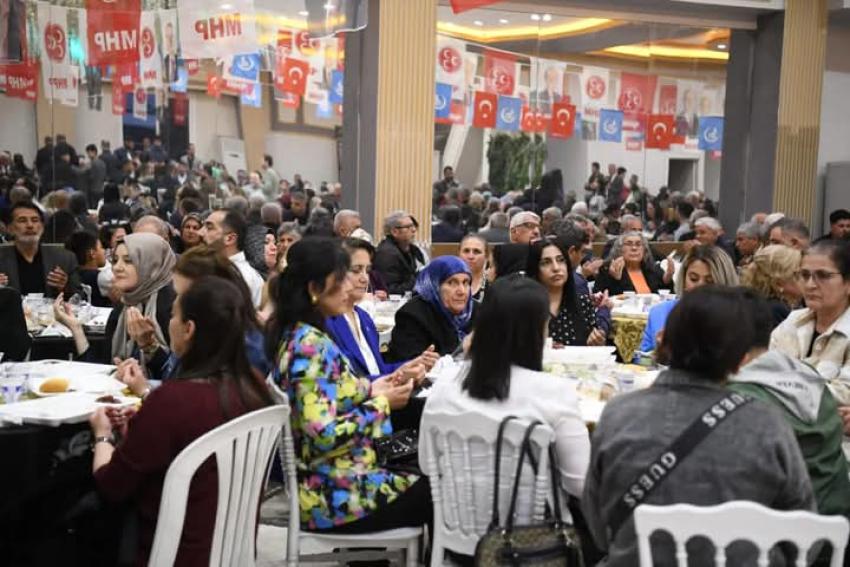 MHP Seyhan da iftar izdihamı
