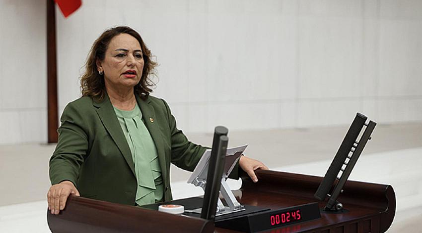 “Yolcu garantisi verilen havalimanında 100 emekçi neden işten çıkarılıyor?”