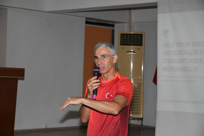 TFF Kalecilik Günleri seminerlerinin ilki Adana'da yapıldı