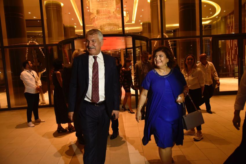 Altın Koza’da Onur Ödülleri Hale Soygazi ve Müjdat Gezen’e verildi