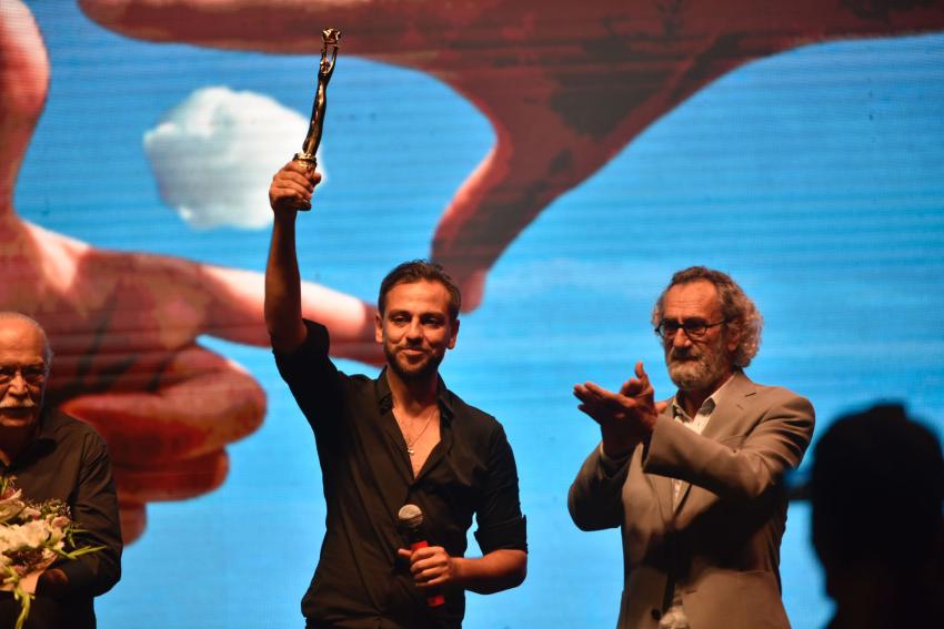 Altın Koza’da Onur Ödülleri Hale Soygazi ve Müjdat Gezen’e verildi