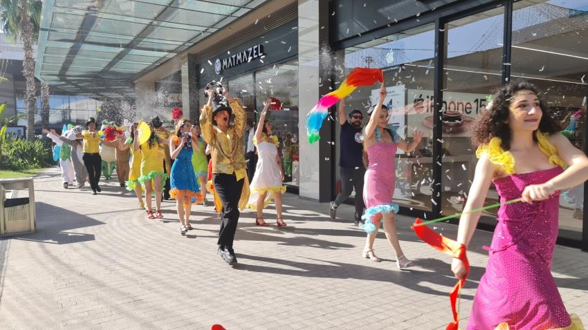 Portakal Çiçeği Karnaval coşkusu M1 Adana'da