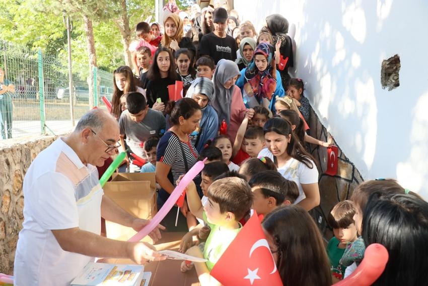 Pozantı'da Kukla ve Hacivat-Karagöz oyunu sergilendi