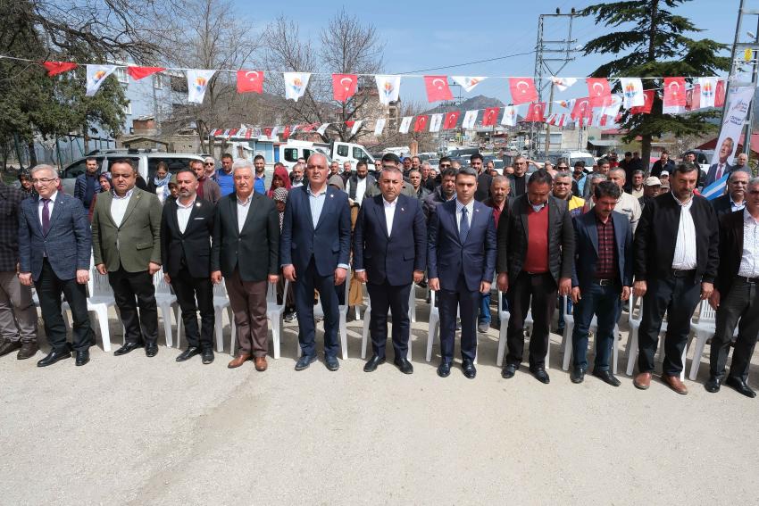 Pozantılı üreticiye 900 bin çilek fidesi daha dağıtıldı