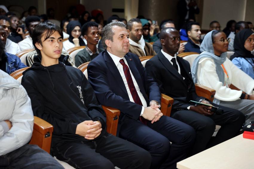 “Üniversitemizi uluslararası öğrenciler için cazibe merkezi haline getirmek istiyoruz”