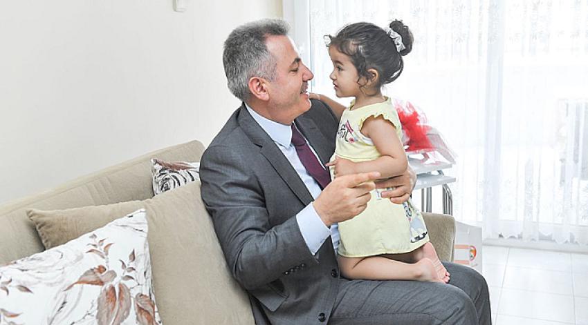 'Sizler daima başımızın tacısınız'