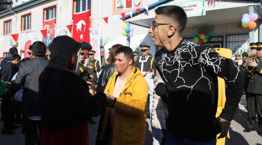 ‘Biz birlikte güçlüyüz’