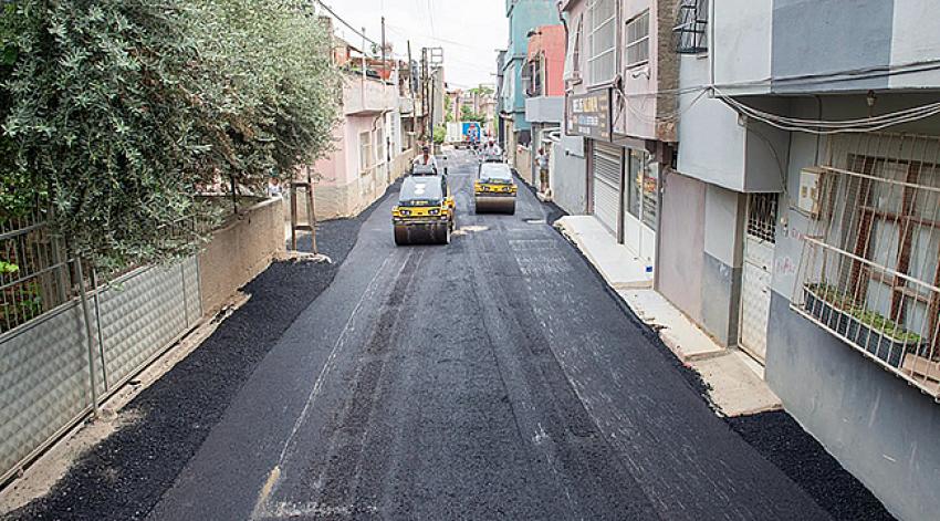 Seyhan'da Asfalt Seferberliği Aralıksız Sürüyor
