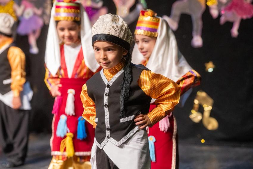 Seyhan’ın Minikleri Kep Attı, Mezuniyet Coşkusu Yaşandı