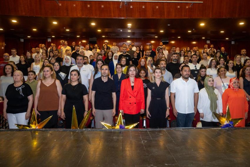 Seyhan’ın Minikleri Kep Attı, Mezuniyet Coşkusu Yaşandı