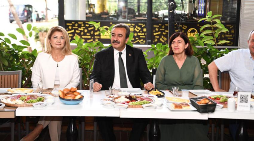 'Belediyeyi düze çıkardık'