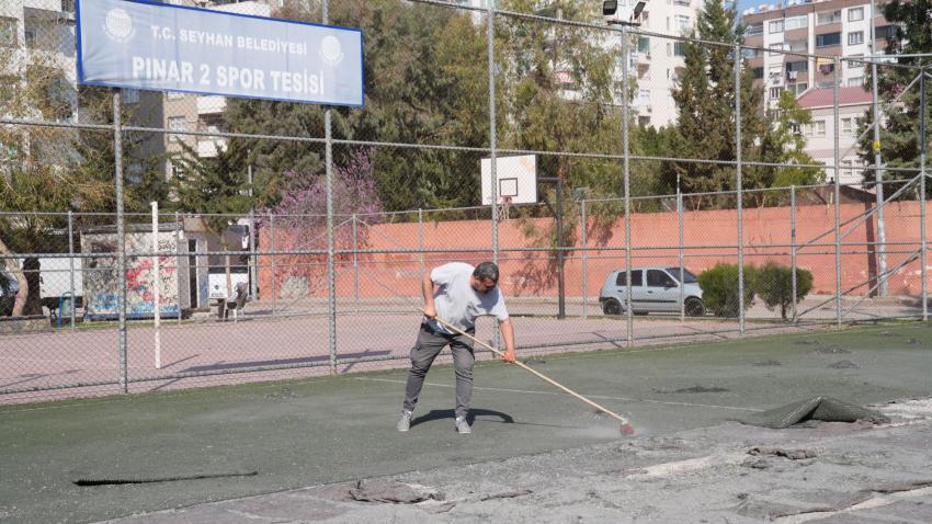 Seyhan'da spor tesisleri yenileniyor