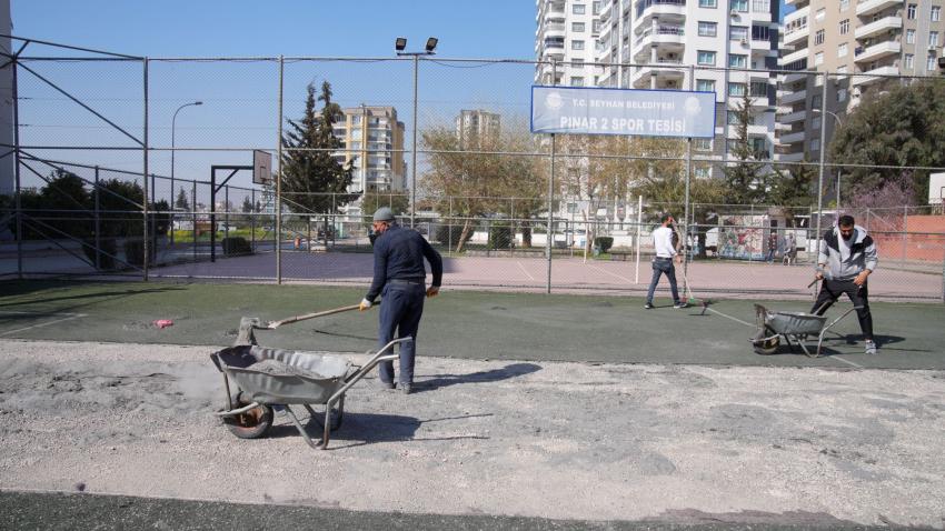 Seyhan'da spor tesisleri yenileniyor
