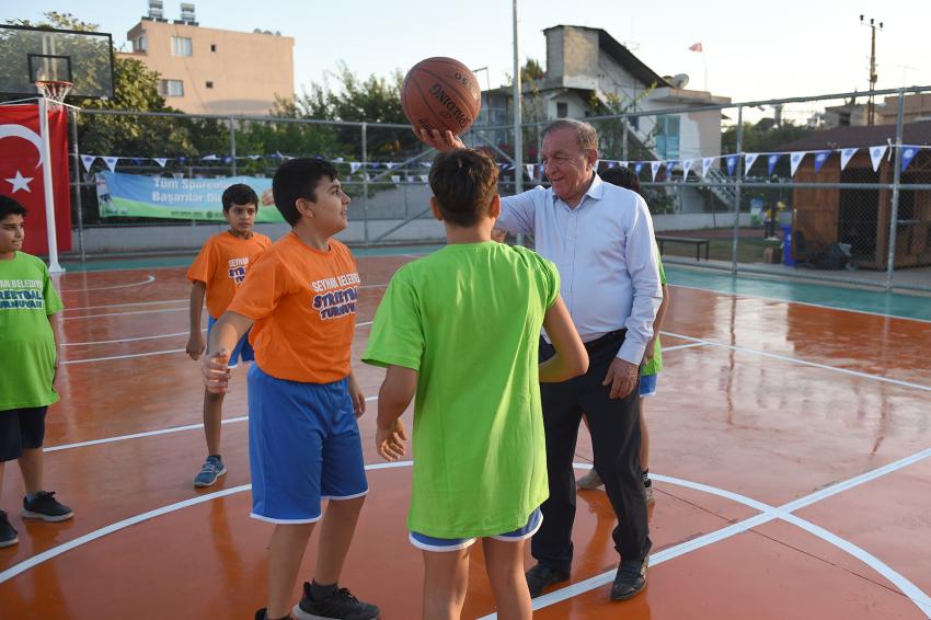 Cumhuriyet Bayramı streetball turnuvası başladı