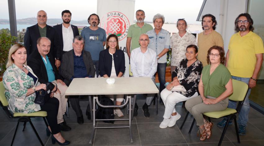 DP'li Aksoy doktorları ziyaret etti