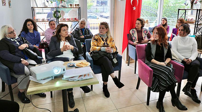 Büyükşehir, kadına yönelik şiddete karşı mücadeleyi sürdürüyor