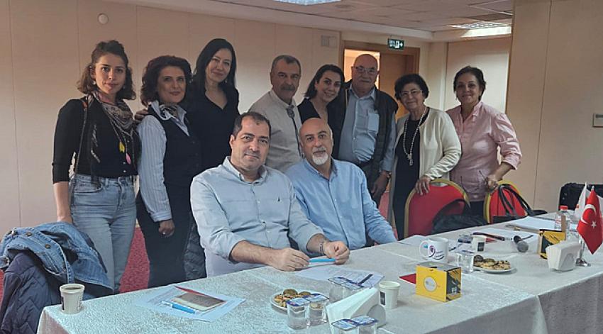 Alzheimer dernekleri Adana'da buluştu