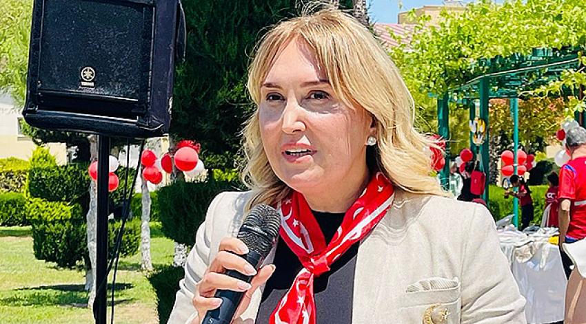 Reyhan Türe: Bayramlar dayanışmayı yüceltir