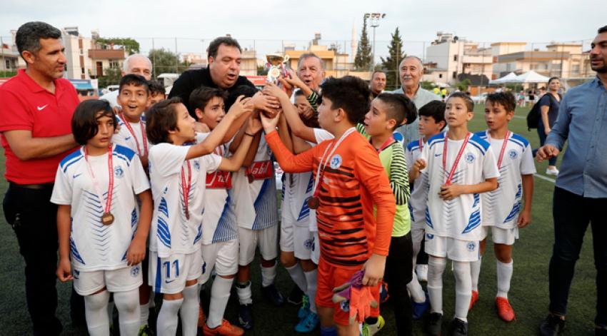 U-12 futbolda şampiyon Adana Demirspor