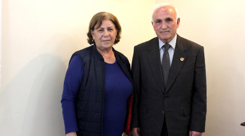 “Gazeteci alkışlamaz