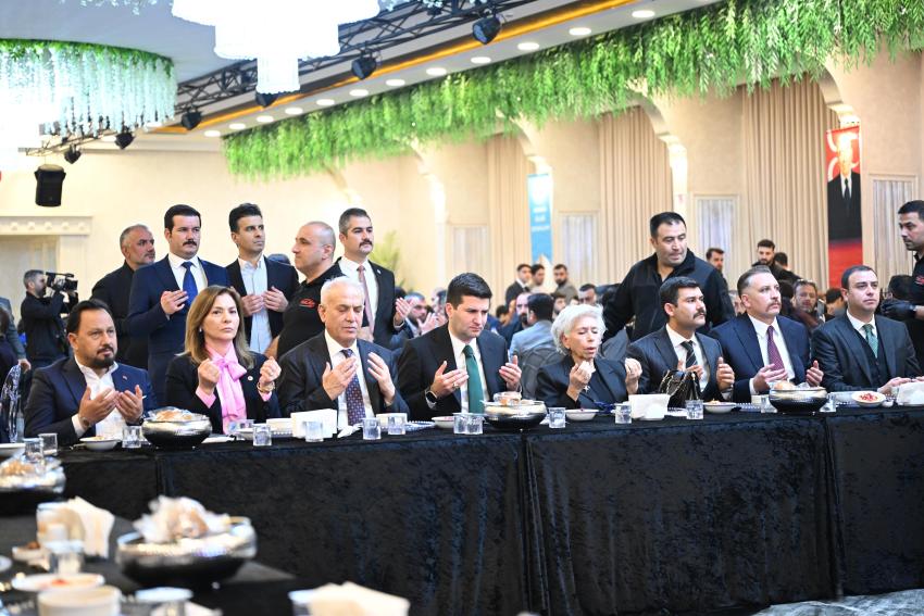 Eğitim, teknoloji ve vefa bir arada