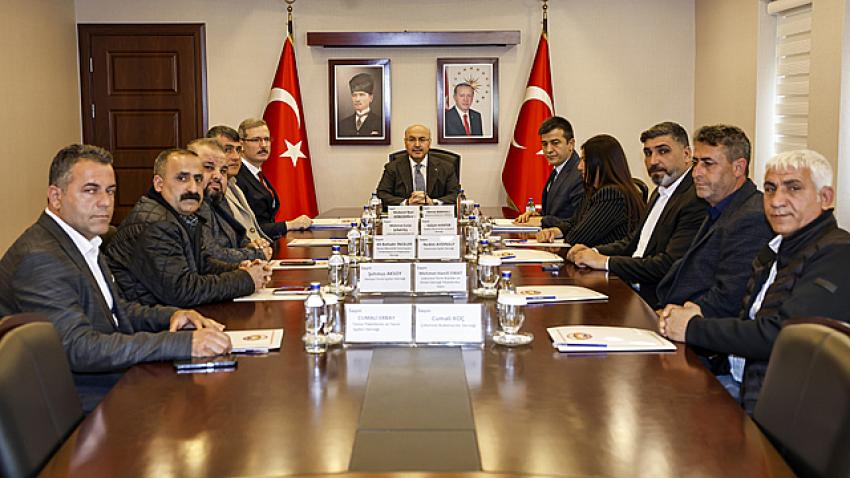‘Mevsimlik tarım işçileri, ülkemizin tarımsal üretiminin temel taşlarıdır’