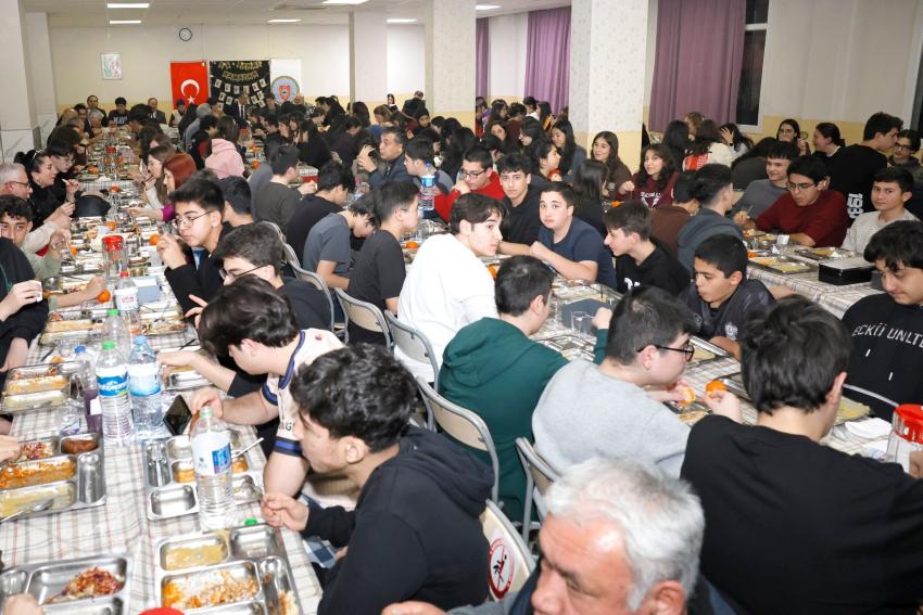 ‘Sizler bizim umudumuzsunuz’