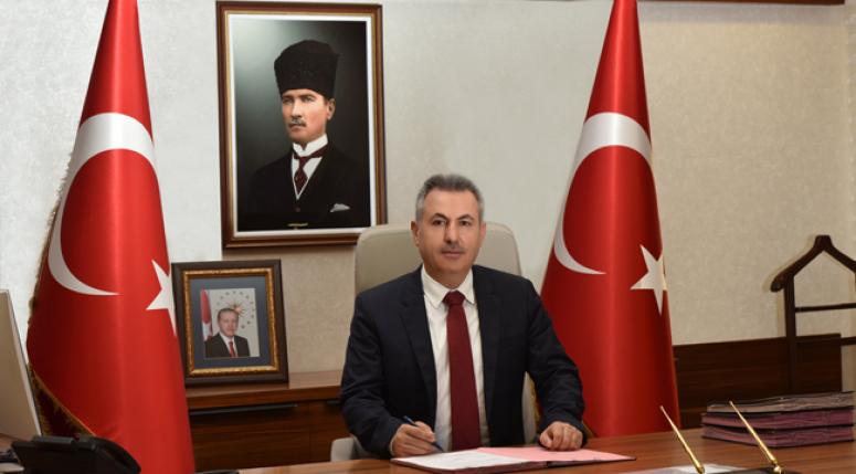 'İstiklal Marşı varoluş destanıdır'