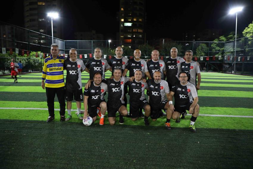 Veteranlar futbol turnuvası başladı