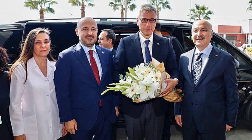 'Adana’daki sağlık çalışmaları örnek teşkil etmektedir'