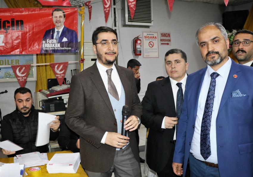 Yeniden Refah Partisi Adana'da temayül yoklaması yaptı