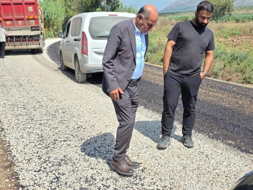 Yumurtalık’ta temizlik ve yol çalışmaları hız kesmeden sürüyor