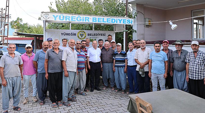 Halkçı başkan halkın arasında