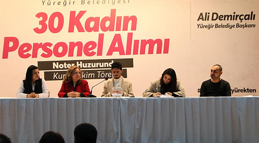 30 kadın işçi için kura çekildi