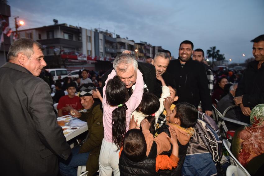'Barışa, kardeşliğe ve sevgi diline birlikte uzanacağız'