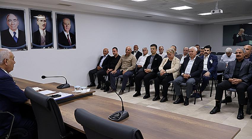 “Sayın Liderimizi bu kutlu yürüyüşte asla yalnız bırakmayacağız”