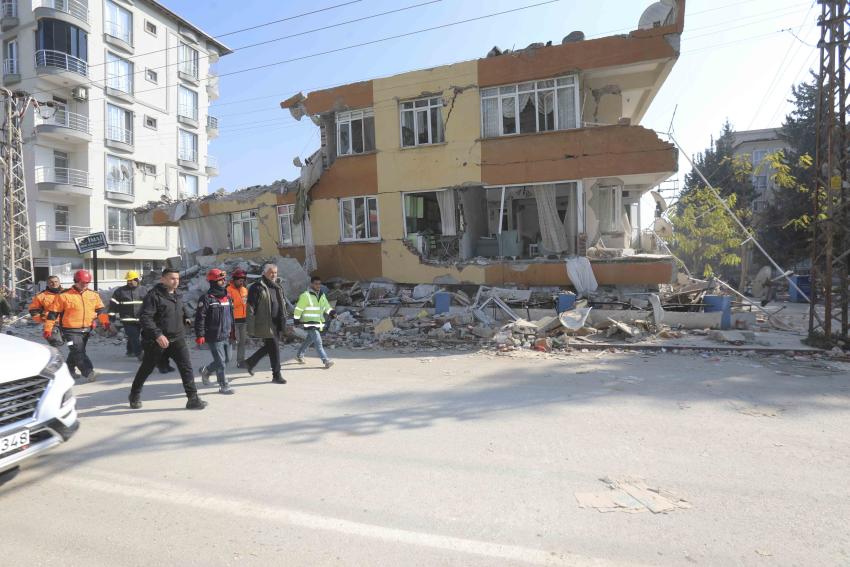 Büyükşehir, Samandağ'a çadır kent kuruyor