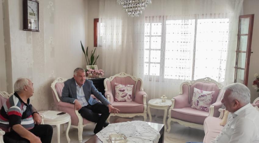 'Eli öpülesi gazimize saldırı kabul edilemez'